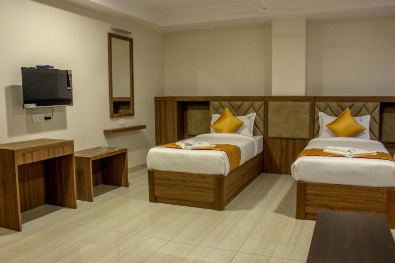 Rr Mount Elite Suites Čennai Exteriér fotografie