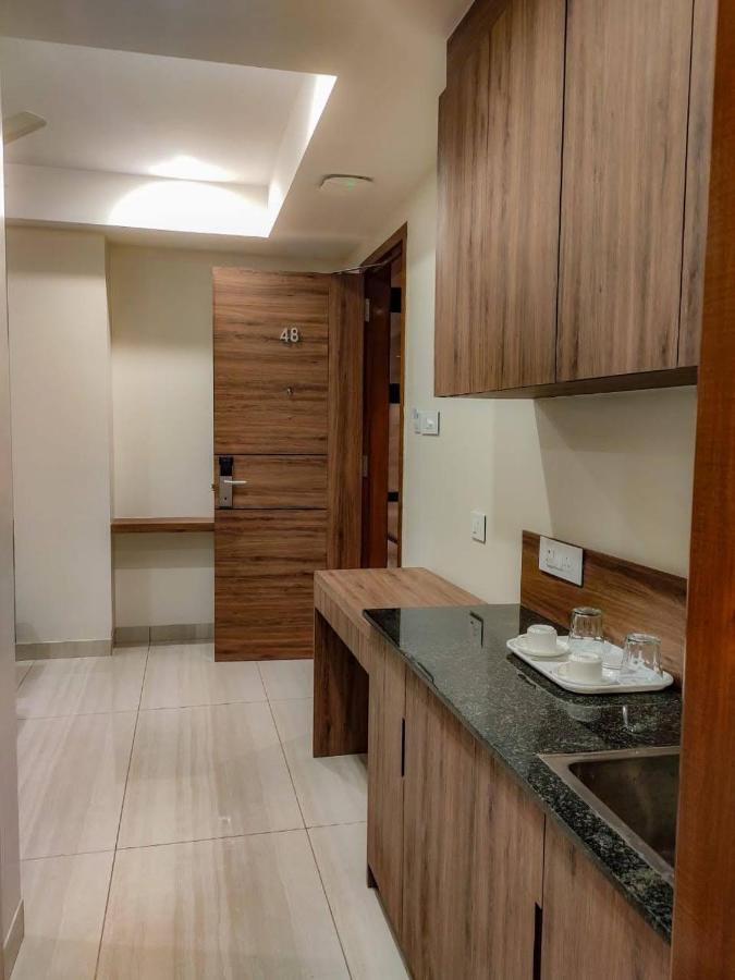 Rr Mount Elite Suites Čennai Exteriér fotografie